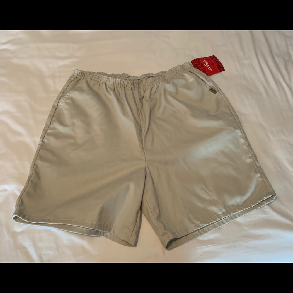 Chic cargo shorts NWT